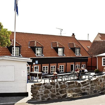Gudhjem Hostel Exterior foto